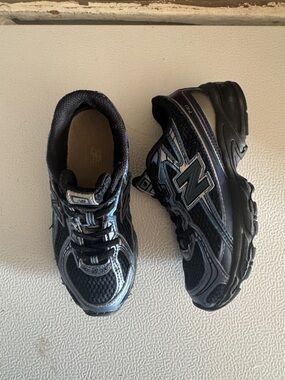 New Balance Black and Navy Kids Athletic Sneakers with Silver Accents